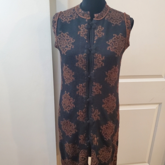 Millma Bolivia 100% Alpaca Hand Loomed long Knit Sweater hook closure. Sz M.